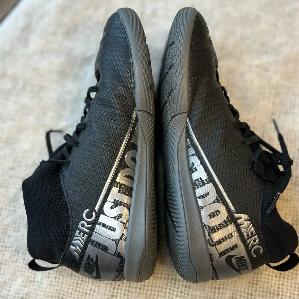 Nike Kids' Black Indoor Soccer Shoes